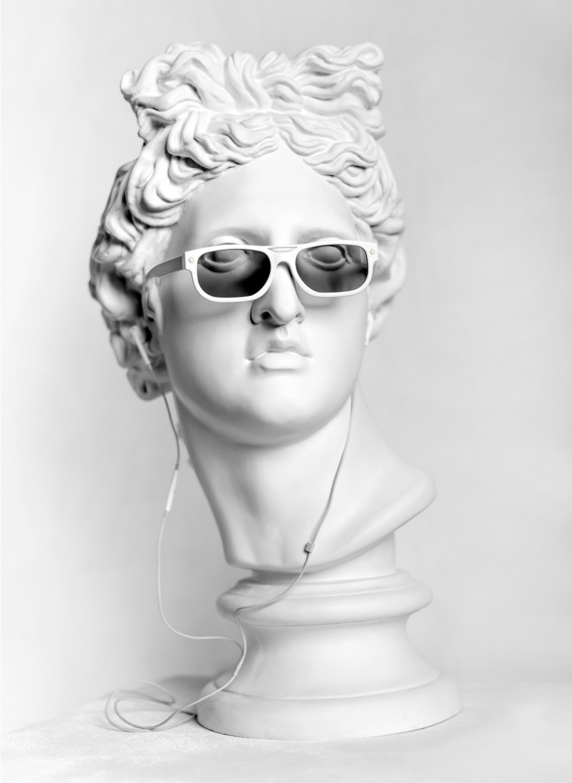 white Bust Sculpture with earphone 